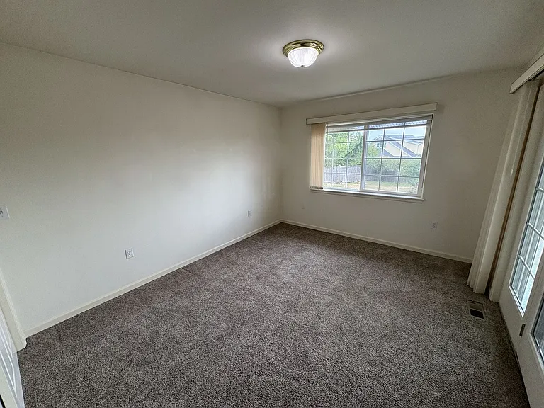 1714 Baker View Ct — Photo 27