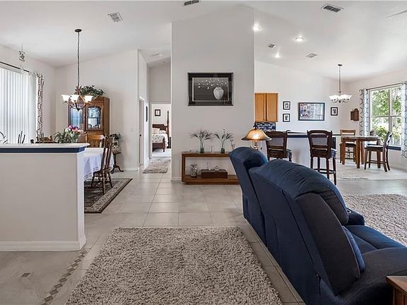 5th image of 10607 Summit Lakes Ln