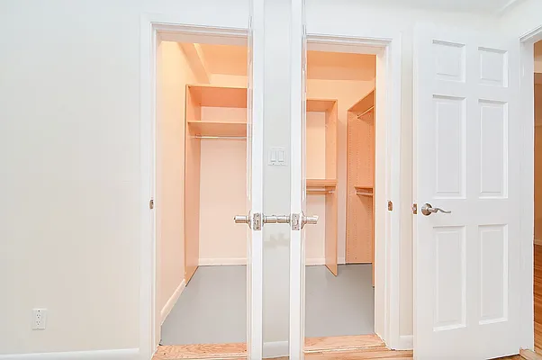 Rented by Living New York | media 13