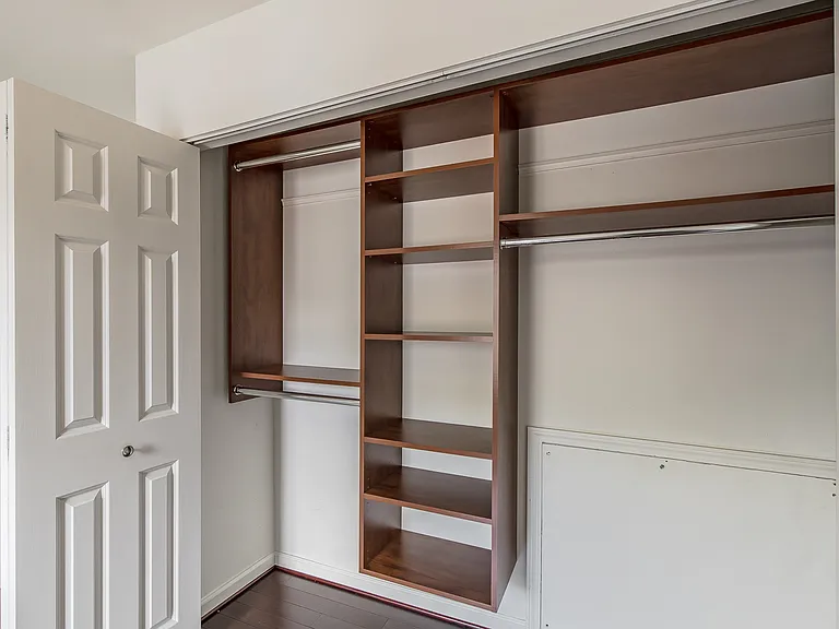 4103 Benjamin Ave #7 — Photo 9