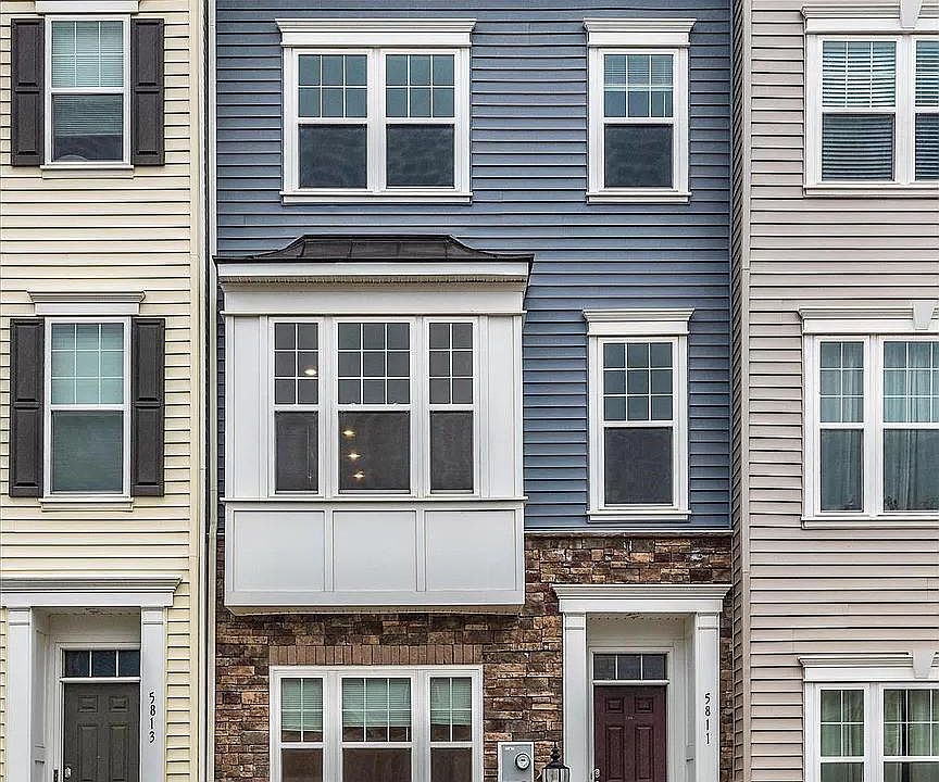 1st image of 5811 Hawk Ridge Rd