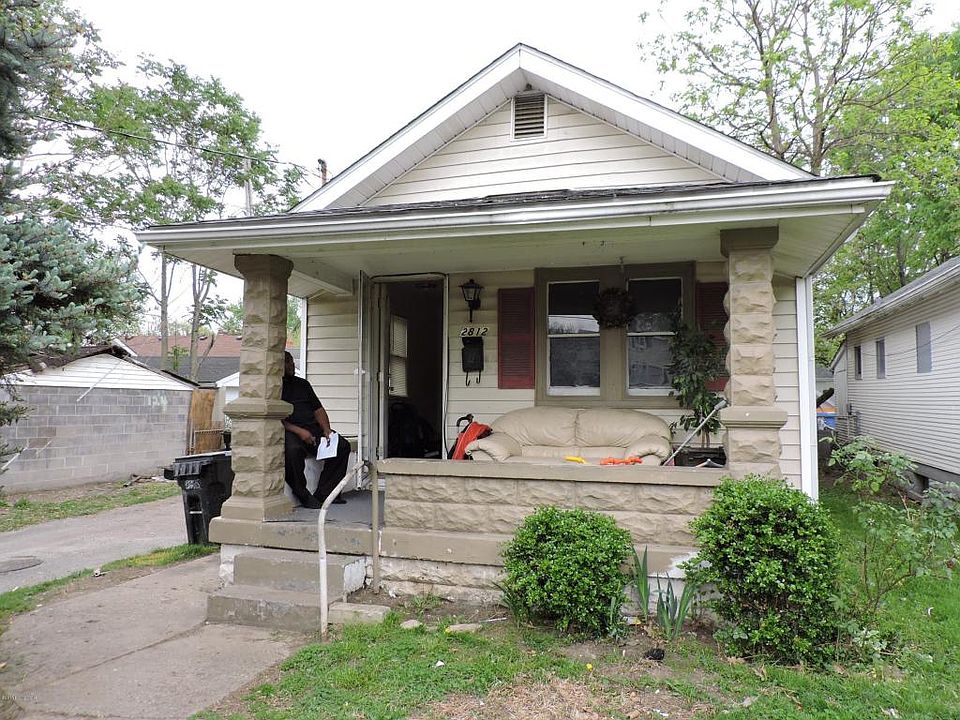1st image of 2812 Rowan St