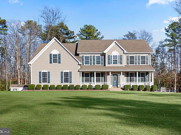 3rd image of 23406 Chandler Ct