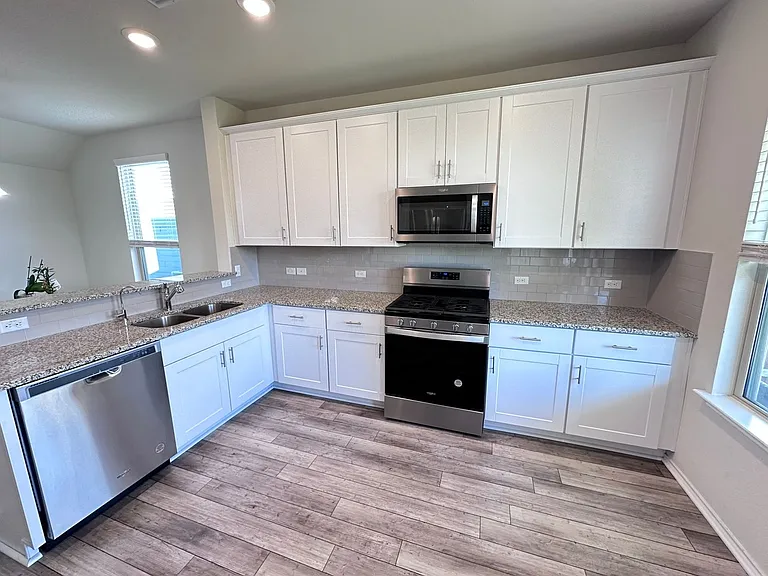 508 Black Alder St — Photo 8