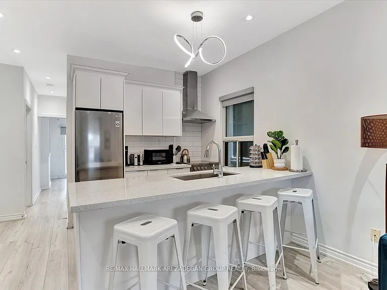 138 Booth Ave #MAIN FL — Photo 5