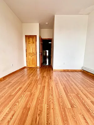 Rented by Nooklyn NYC LLC | media 11