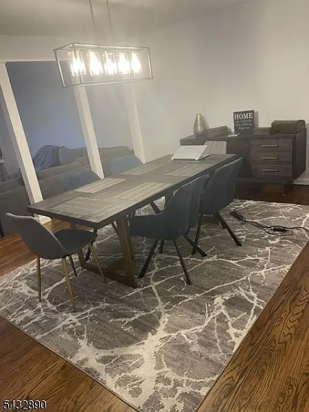 2 bed, 2.5 bath, $4,000 — Photo 4