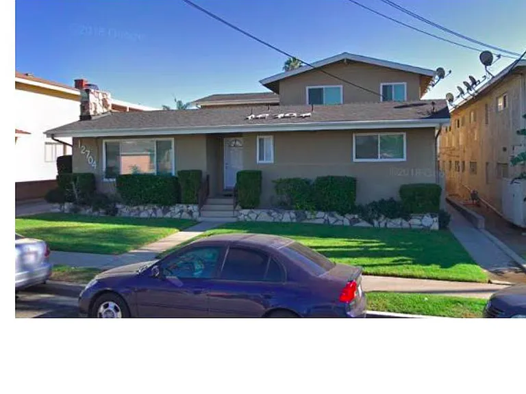 12704 Truro Ave #G — Photo 1
