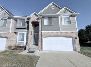 6178 Elarz Dr, Troy, MI