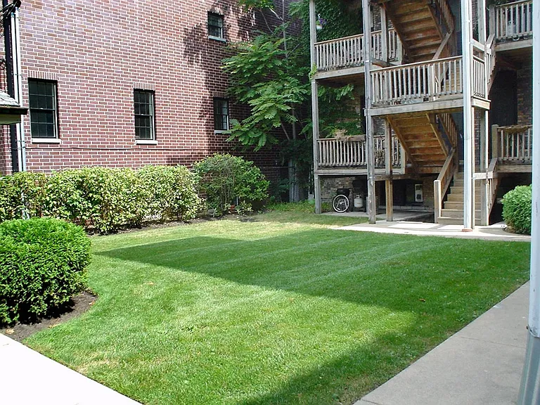 2440-42 N Racine Ave — Photo 3