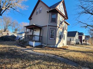 1913 10th Ave, Rock Island, IL 61201