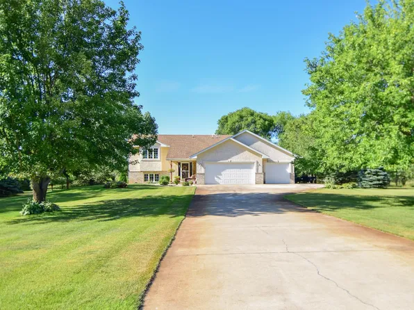 23548 Baltimore St NE, East Bethel, MN 55005