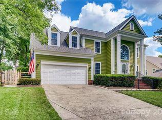 3128 Wild Lark Ct, Charlotte, NC 28210