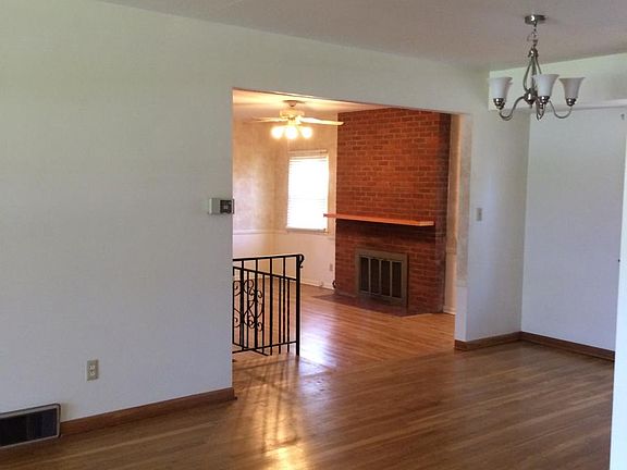 3rd image of 262 Lambourne Ave