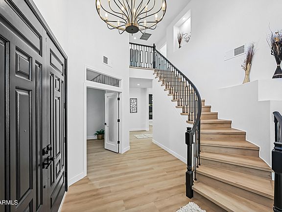 5th image of 815 E DESERT TRUMPET Road