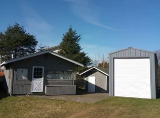 105 Victoria Loop NE, Ocean Shores, WA 98569