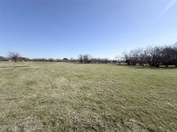 5 Lakewood Dr, Whitney, TX 76692