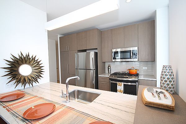 1st image of 86 Fleet Pl APT 30D