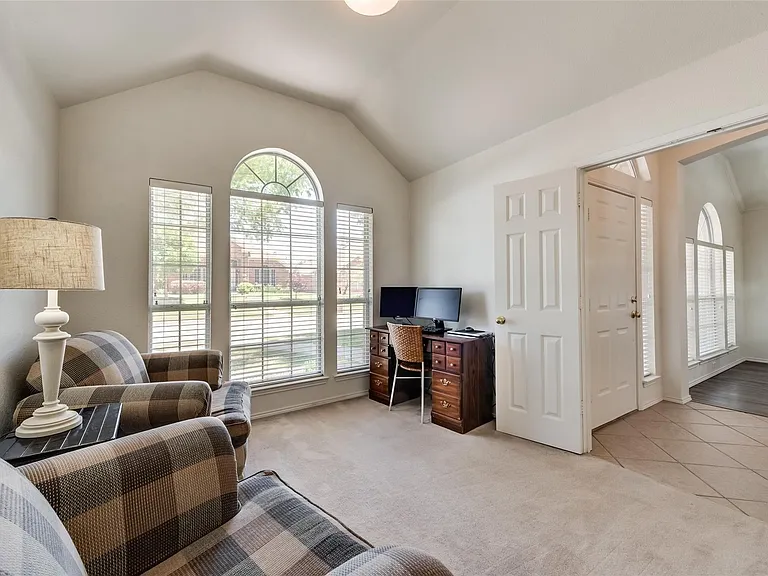 808 Amber Ct — Photo 30