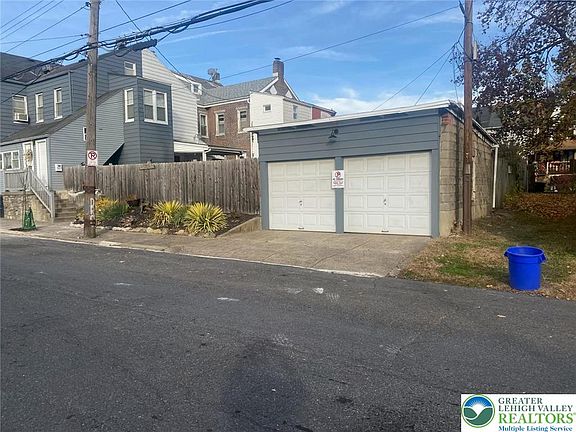 4th image of 200 N 11th St