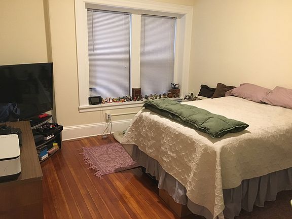 5th image of 1463 Beacon St #12B