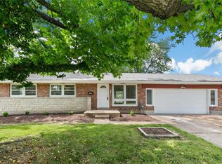 1367 Highmont Dr, Saint Louis, MO 63135