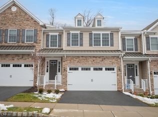 32 Fillmore Dr, Morristown, NJ 07960