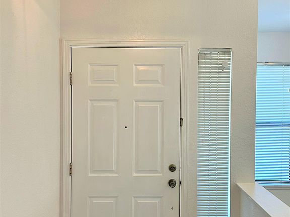 4th image of 654 Cullivan Dr