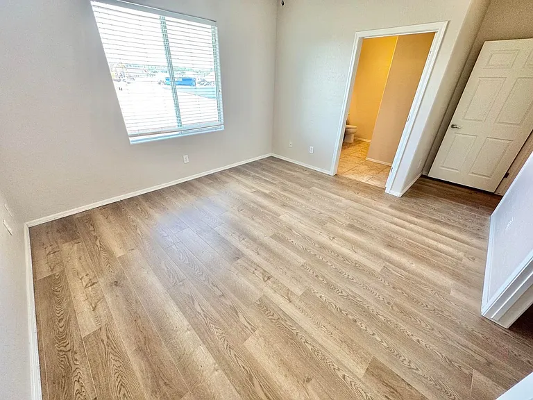 6868 Sky Pointe Dr #2139 — Photo 17