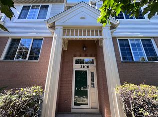 2106 W Concord Ln #2106, Addison, IL 60101