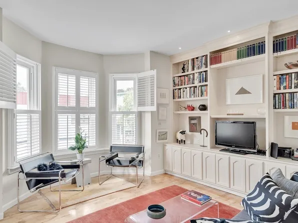 328 Prospect St #B, Cambridge, MA 02139