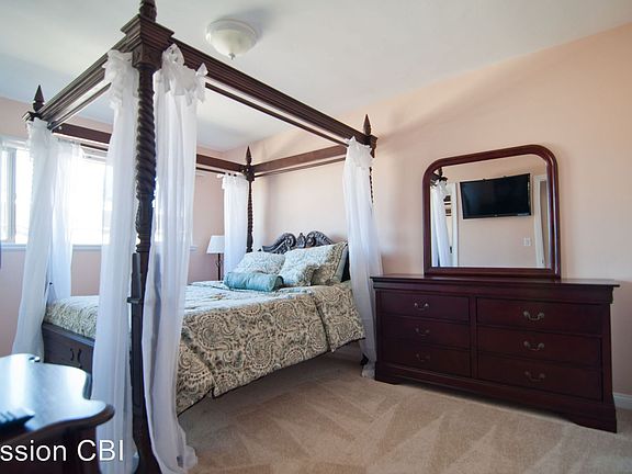 2nd image of 633 Missouri St APT 30