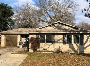 207 Charlotte Ave, Waxahachie, TX 75165