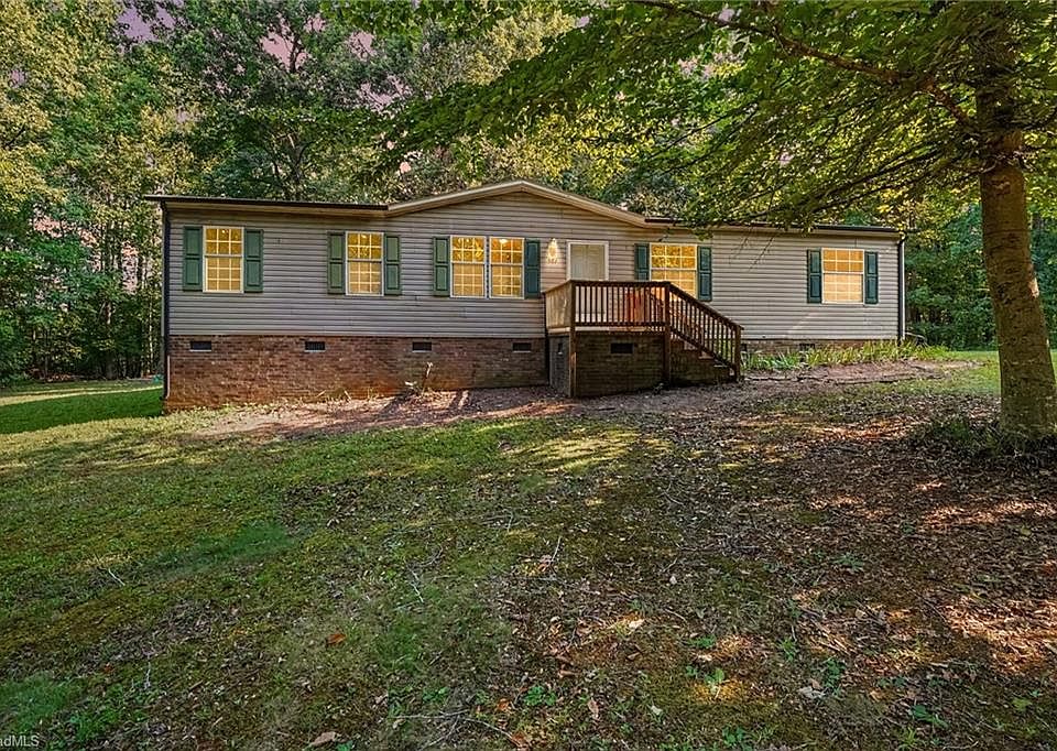 1st image of 581 Candy Creek Rd