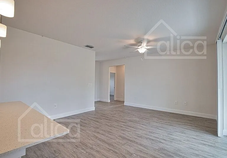 3539 Donahue Ave — Photo 12