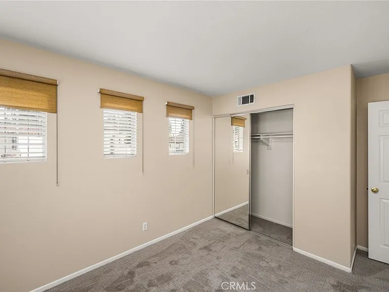 11645 Maynard Ave — Photo 28