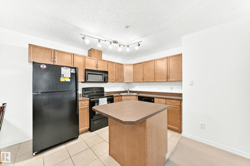 16311 95th St NW #134, Edmonton, AB - View 4