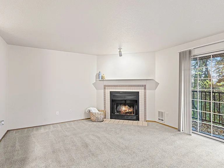Heron View Apartment Homes — Photo 18