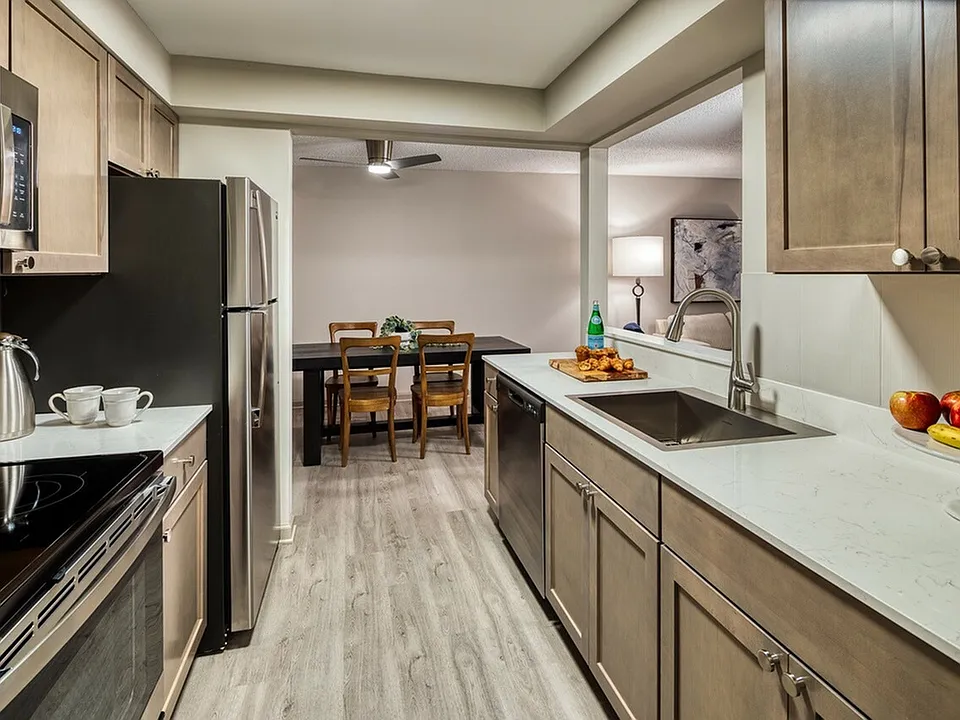Renovated 1 Bedroom Tower Scene Kitchen & Dining Area
