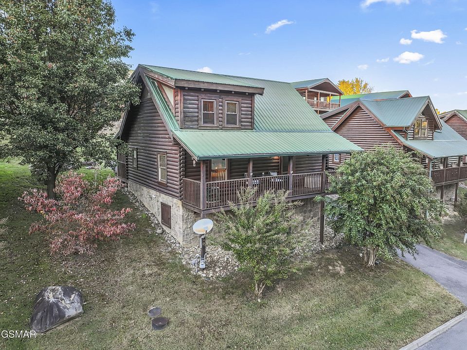 1st image of 526 Blackberry Ridge Way