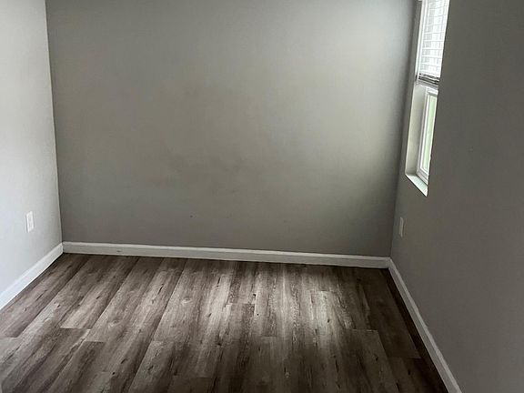 4th image of 5370 Santa Margarita St #212