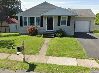 1606 Salt Springs Rd, Syracuse, NY 13214