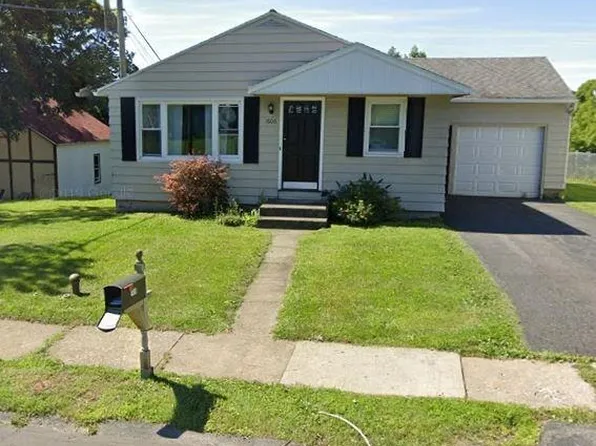 1606 Salt Springs Rd, Syracuse, NY 13214