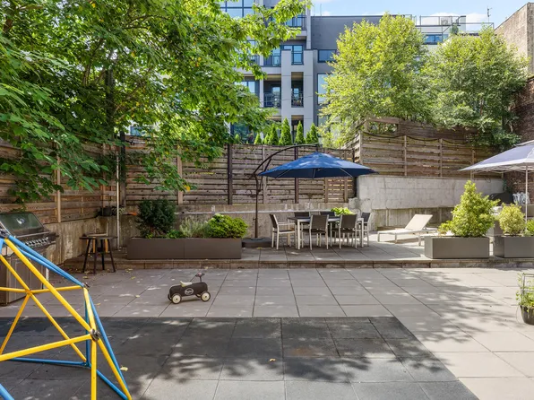 336 Saint Mark's Avenue image 10 of 10