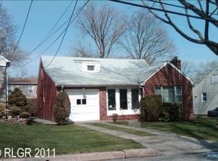 341 Lincoln Ave, Hasbrouck Heights, NJ 07604