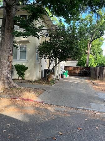 2nd image of 413 W 4th St