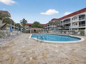 581 Blue Heron Dr
