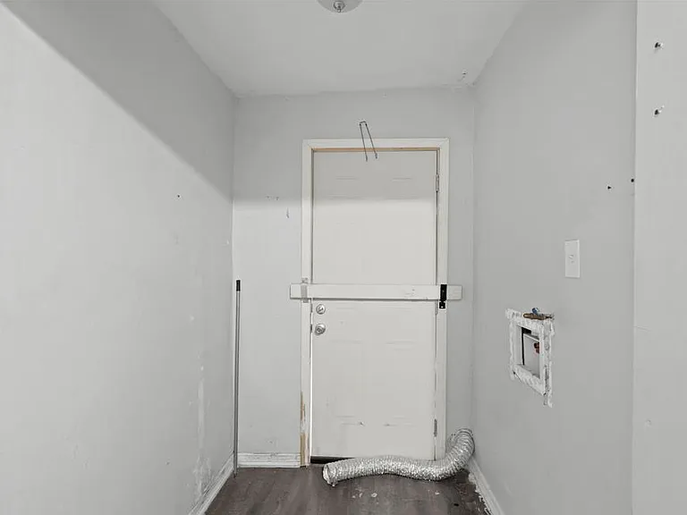 5005 New Orleans St #B — Photo 8
