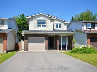 77 Winchester Dr, Ottawa, ON K2L2R3