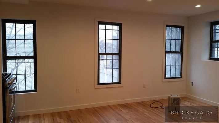 Rented by BRICK & GALO REALTY CORP | media 25